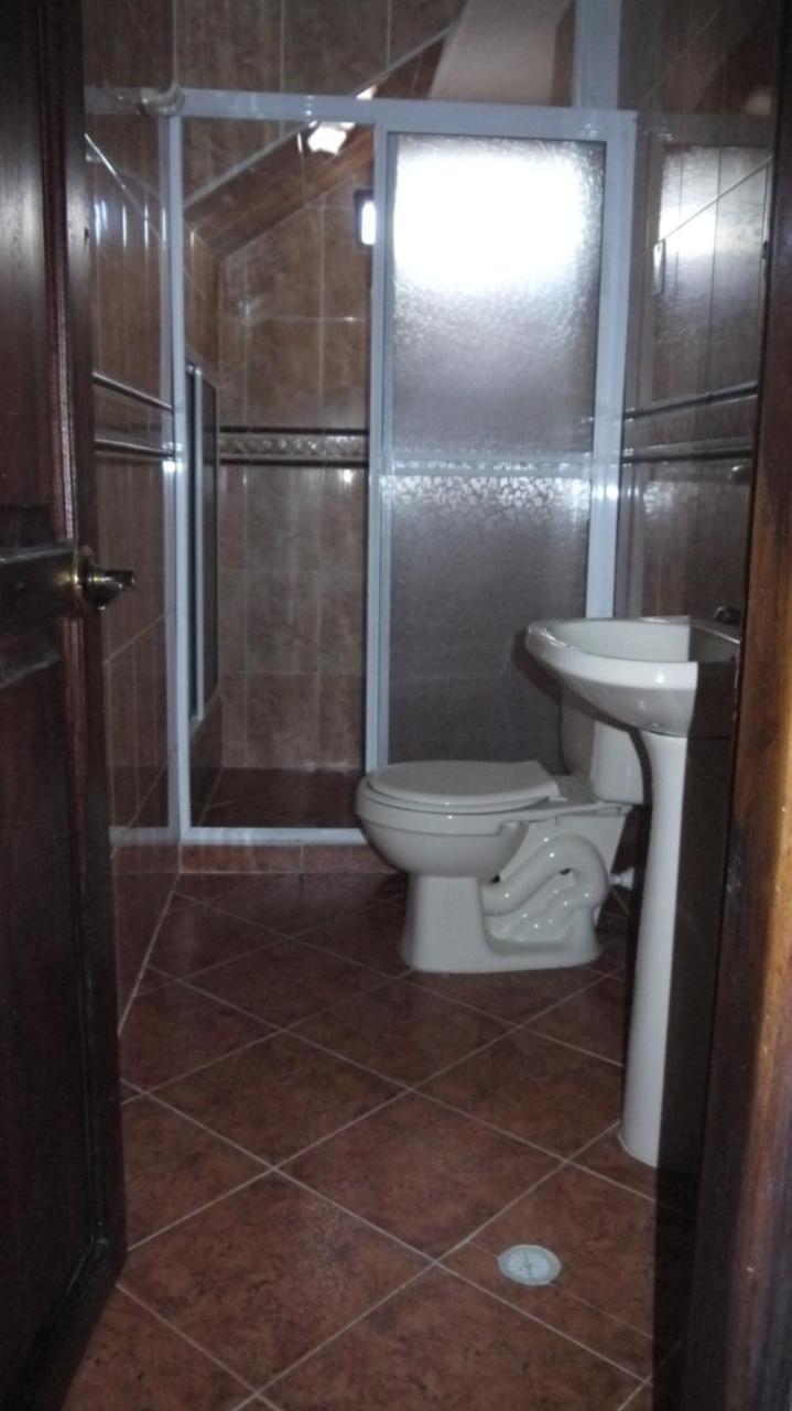 Hostal Naty Luna Jardin Exterior photo
